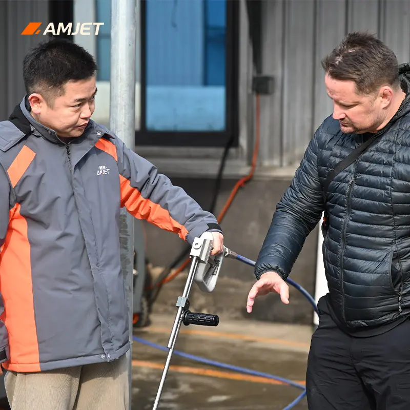 Промывочные машины AMJET: испытания на заводе с участием зарубежных клиентов
